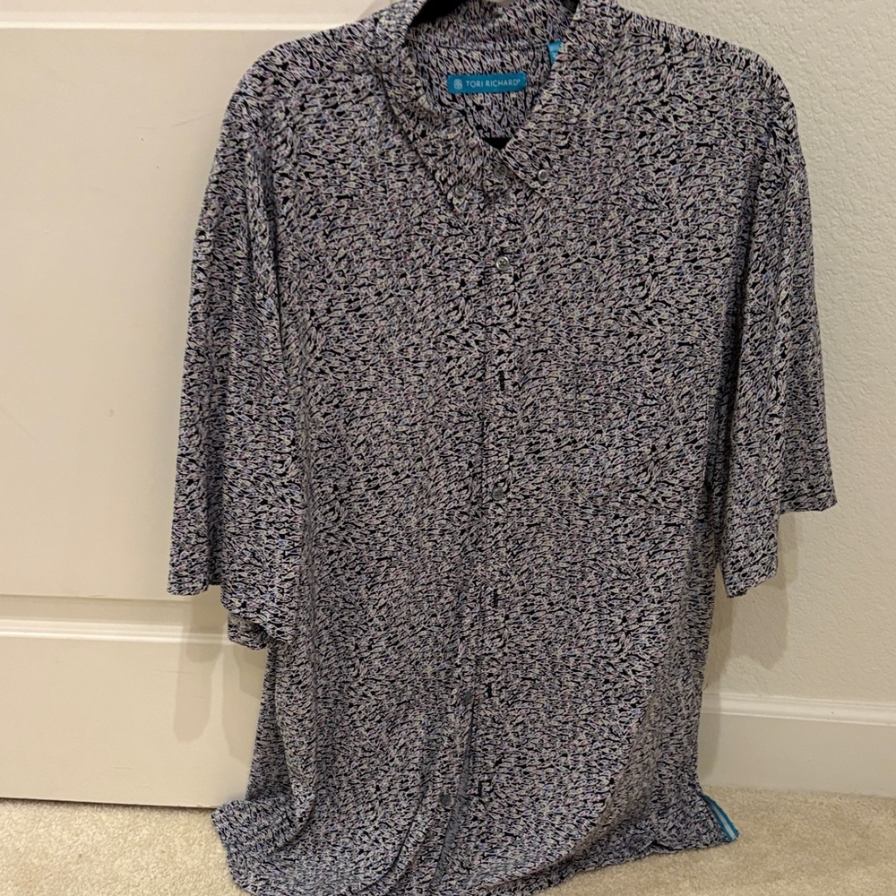 Tori Richard Black and White Casual Button Down Shirt